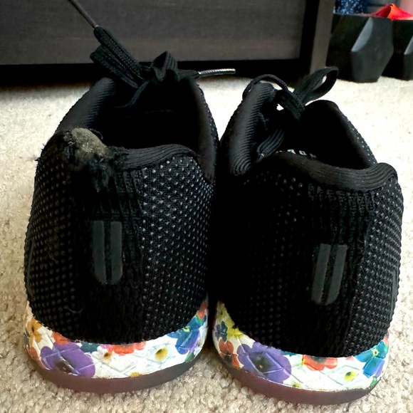 NOBULL Women’s Floral Trainer - Picture 5 of 10